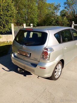 Toyota Corolla Verso 2,0 diesel - 3