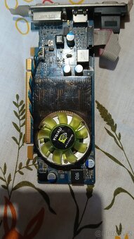 Pár grafických karet - 3