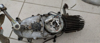Motor JAWA 50 / 05 / 20 / 21 / 23 / 550 / 555 - 3