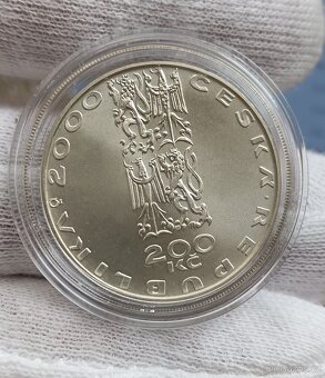 200kč ČNB 2001 - Počátek nového Tisíciletí - 3