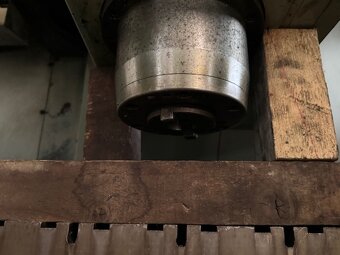 Obráběcí centrum Hardinge Bridgeport GX-1000 - 3