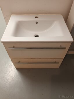 Umyvadlo + skříňka spodní i horní - 3