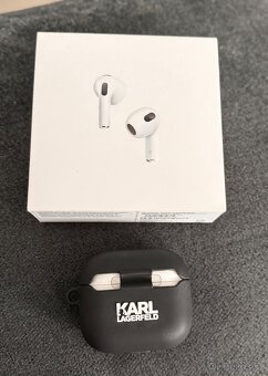 AirPods 3rd generace - 3