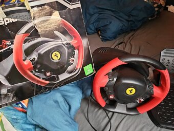Volant s pedály+ hry na Xbox one - 3