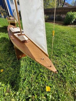 RC plachetnice Schuco „Mistral“ - 3