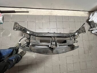 chladičová stěna - čelo pro BMW řady BMW e90 e91 e92 e93 - 3