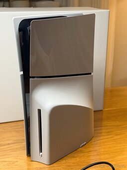 PlayStation 5 Slim 1 TB– Disk Edition – Jako nový s fakturou - 3