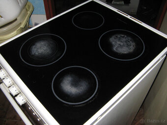 el. sporák Elektrolux - 3