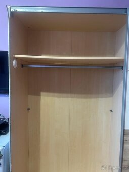 Šatní skříň - 3