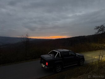 Zadní víko volkswagen Amarok 2015 černa barva - 3