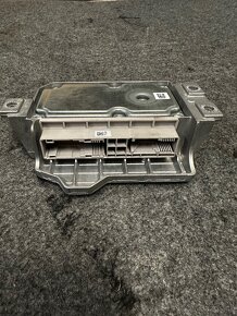 Řídící jednotka airbagu BMW - 3