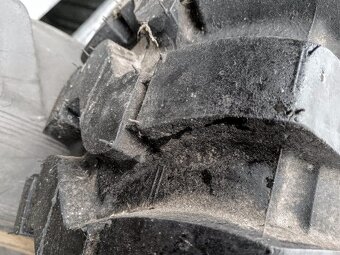 10,50-16 pneu vlek 5t,7t - 3