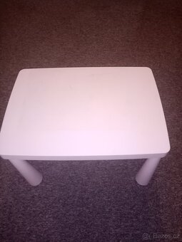 Stolek - 3