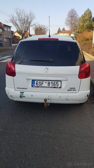 Peugeot 207 1,4 rok 2012 - 3