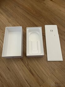 Prodám original krabičku na iPhone 7 silver - 3