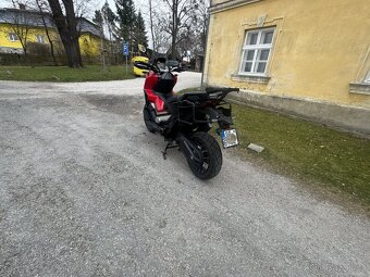 HONDA X-ADV 750 - 3