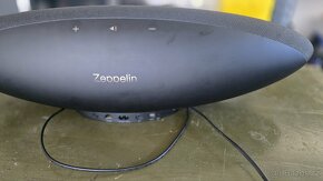 Bowers & Wilkins Zeppelin - 3
