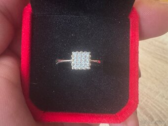 Zlatý prsten s diamanty 3,1g 585/1000 - 3