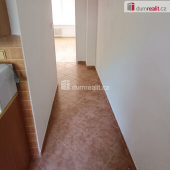pronájem bytu o dispozici 2+1 po kompletní rekonstrukci, ul. - 3