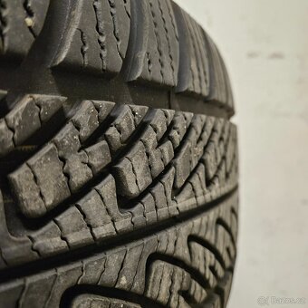 Zimní pneumatiky GoodYear 255/60 R18 A016 - 3