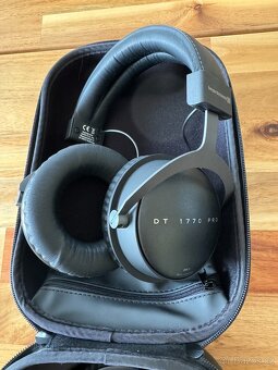 Uzavřená Studiová sluchátka Beyerdynamic DT 1770 Pro 250 Ohm - 3