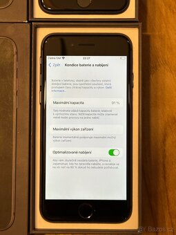 Apple iPhone 8 64GB černý + krabička, bat. 91% - 3