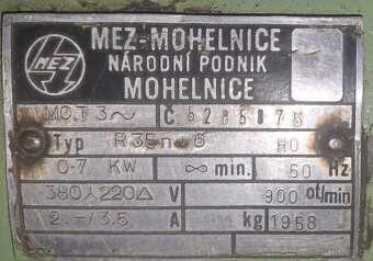 Elektromotor R35 n 6, patkový, U=400 (380) V, P=700 W, - 3
