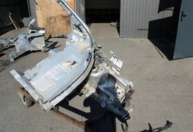 Ford Tourneo MK2 levá přední část karoserie - 3