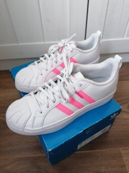 Nové dámské /dívčí boty Adidas - 3