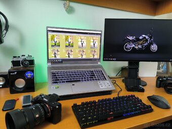 Notebook MSI creator Z17 2tb SSD 64GB Ram i7 4k - 3