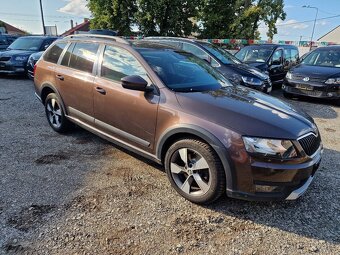 Škoda Octavia SCOUT 2,0TDI 135KW 4x4 ELEGANCE - 3