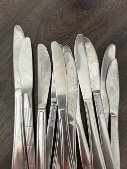 Set příborů + 3 kuchyňské nerezové nože Ikea - 3