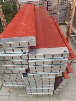 Lešení Plettac 364,8m2.. - 3