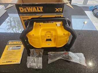 Nové AKU rádio DeWALT DCB029 XR - 3