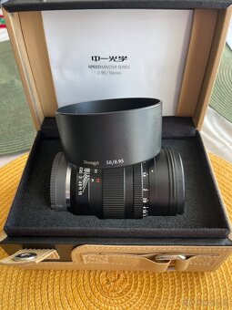 Prodám MITAKON 50 mm f/0,95 Speedmaster pro Sony E - 3