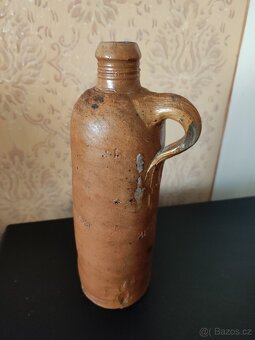 Kameninová láhev - 3