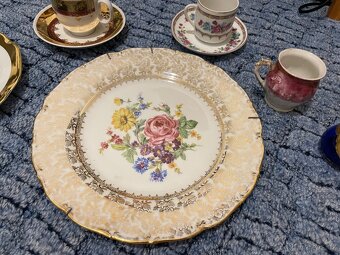 Zdobený porcelán, vše za 800,- - 3