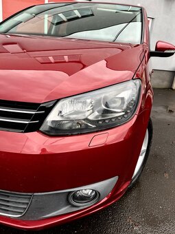 VOLKSWAGEN TOURAN 2011 - 3