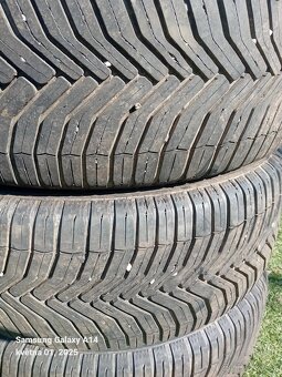 215/55-16 Michelin - 3