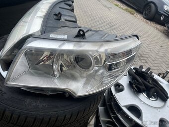 Škoda Superb 2 přední světla - 3