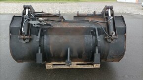 Lopata s přidržovačem SD2200 pro Merlo - 3