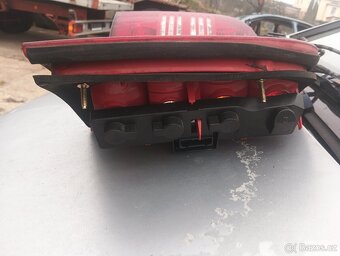 Prodám zadní světla na Octavii 1 combi - 3