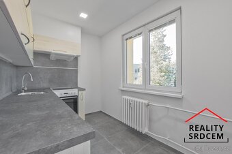 Pronájem bytu v os. vlast. 2+1+lodžie/57 m2 na ul. Nedbalova - 3