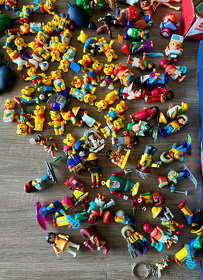 Velká sbírka figurek z Kinder vajíček - 790 kusů - 3