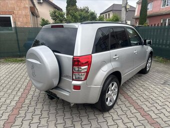 Suzuki Grand Vitara 2.0 103kW 2006 142422km 4x4 bez koroze - 3