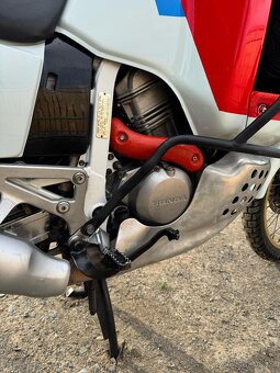 Honda Afrika twin 750 RD04 - 3