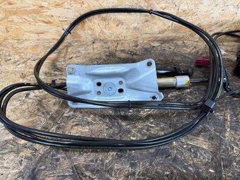 HYDRAULICKÉ ČERPADLO VÍKA KUFRU MERCEDES W164 A25180000 - 3