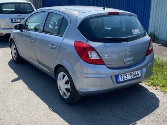 Opel Corsa 1.2 klimatizace, najeto 190 tis - 3