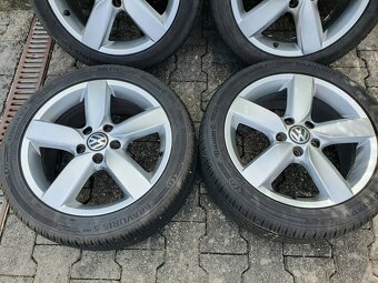 Alu kola vw 5x112 r17 7j et54 letni pneu 225/45/17 - 3
