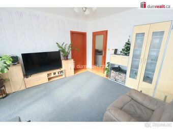 Světlý byt 3+kk, 59 m2 + balkon 2 m2, sklep, parkovací stání - 3